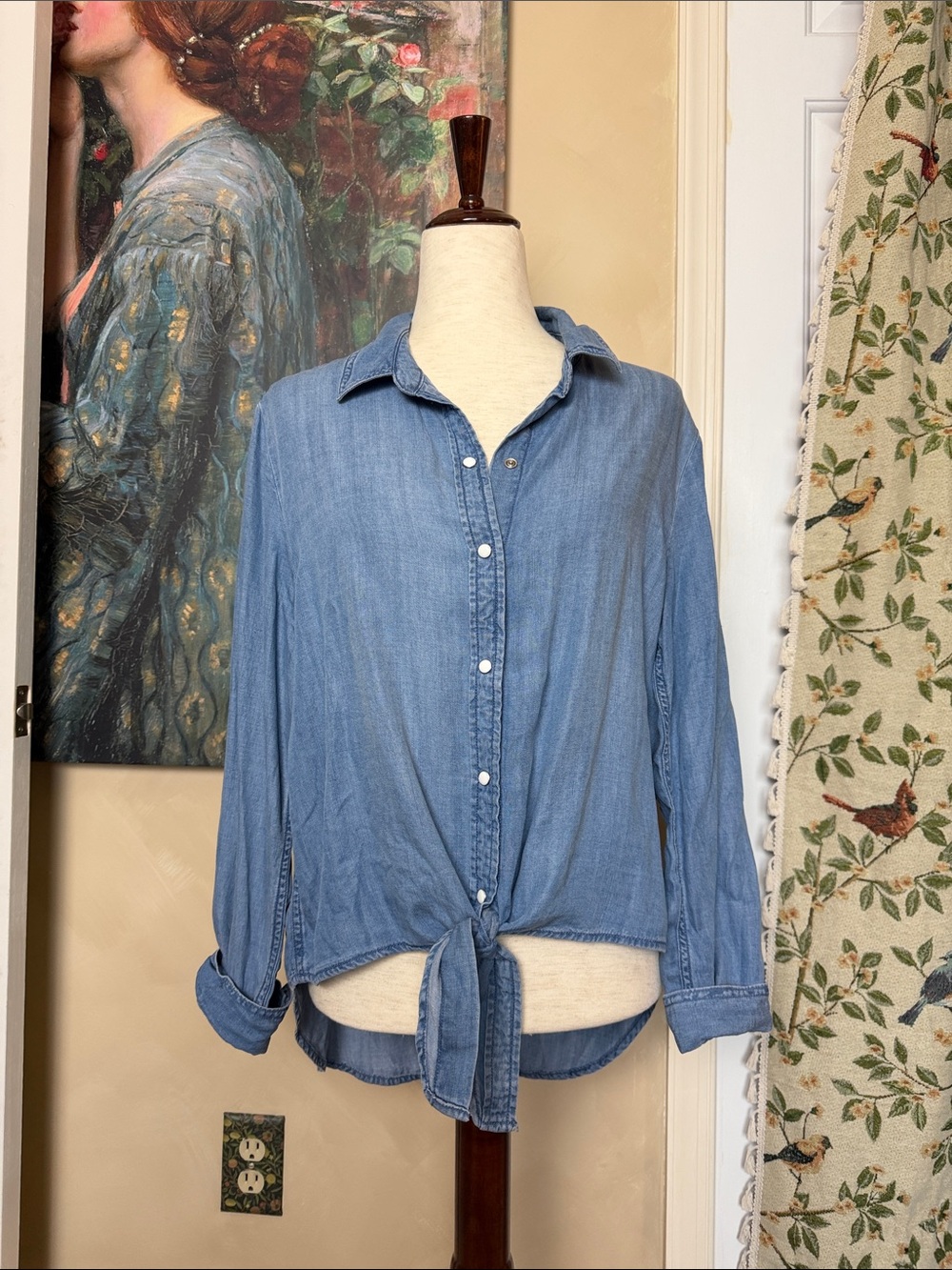 Lola River Light Blue Chambray Tie-Front Denim Shirt - Women